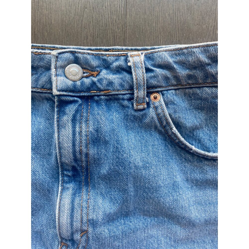 Topshop Denim Skirt Raw Hem Medium Wash Mini Size 6 - Picture 2 of 6